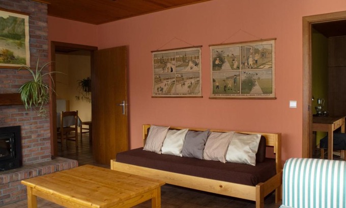 Mol House | Explore 't Bruggeske: Family-Friendly with Stellar Reviews