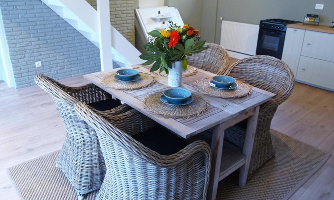 Sint-Martens-Latem House | MaMoMa: Guest Rated 9/10 with Accessible Kitchen Amenities