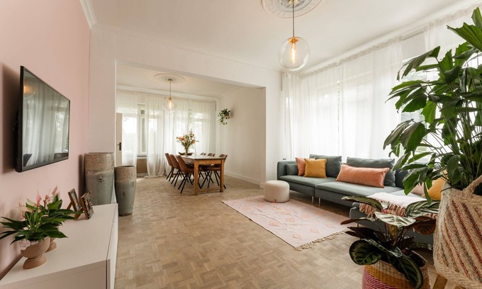 Kinrooi House | Discover T Hovenshuis: Cozy Home with Garden Near Maas