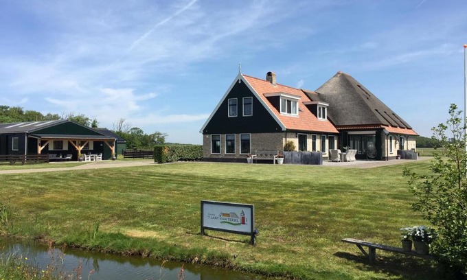 De Koog Bed & Breakfast | Oceanfront Retreat at 't lant van Texsel - Guest Rated 9.5