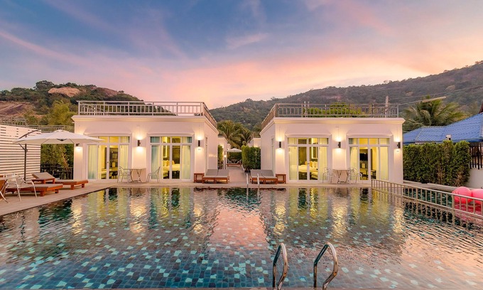 Hua Hin Hotel | Discover T Villas Huahin: Guest Rated 9.8 with Pool & Kitchen