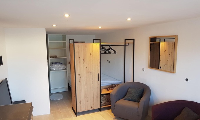 Sud Apartment | Relaxing Retreat: 10-Minute Walk to Aix en Provence