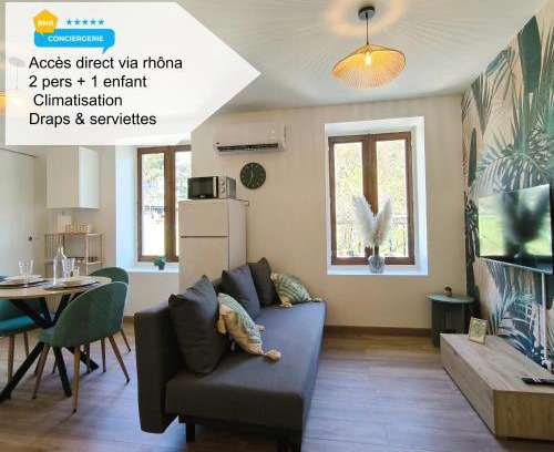 Sault-Brenaz Apartment | T1 accès direct via rhôna - clim -local vélo - Cnpe