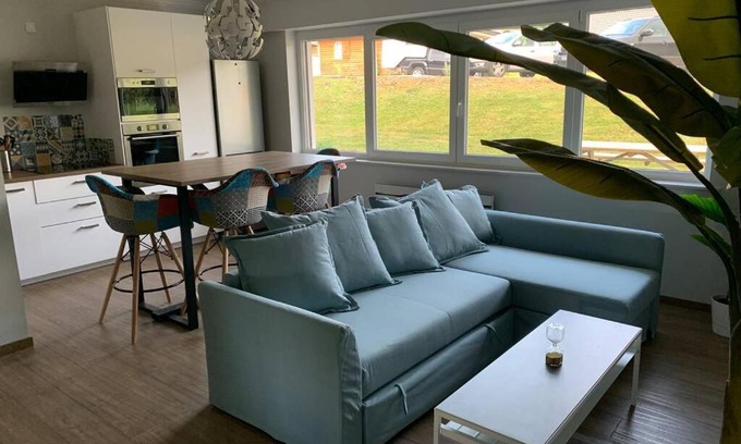 Les Hopitaux-Neufs Apartment | Stylish T1 Bis with Garden Access, Pet and Child Friendly