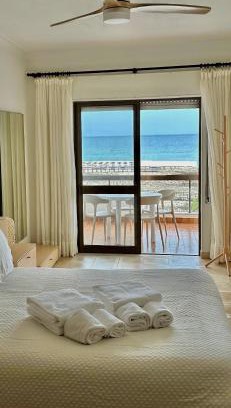 Vila Real Santo Antonio Apartment | Oceanfront Escape at T1 Vista Baía Monte Gordo