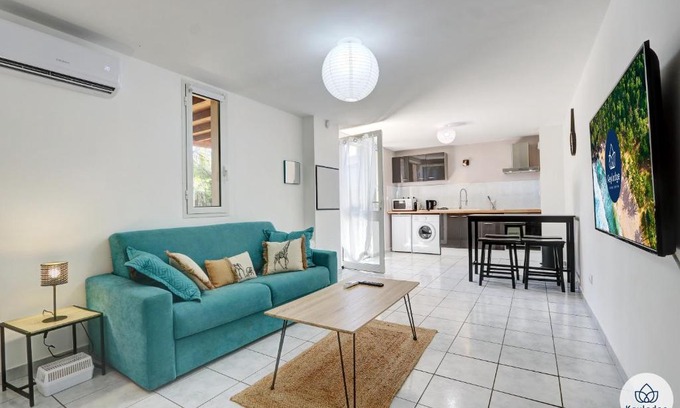 Saint-Denis Apartment | Comfortable Zoysia Hotel – Renovated Near Saint-Denis Center