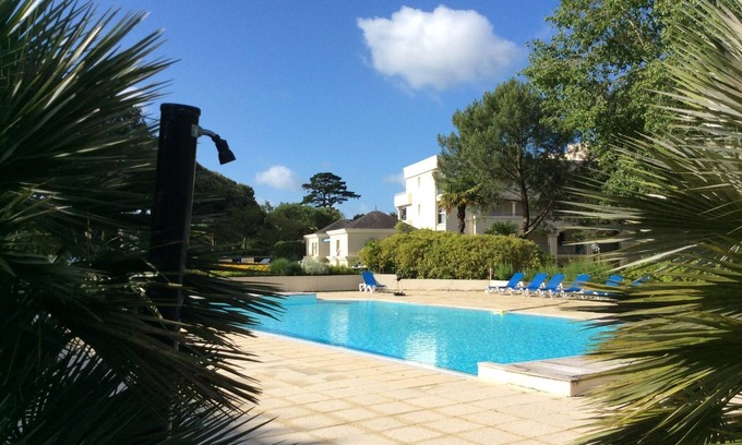La Baule-Escoublac Apartment | Relaxing Retreat in T1bis Park with Pools Near the Beach