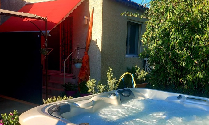 Cabannes Villa | Relaxing Retreat in Campagne with Pool and Spa Amenities