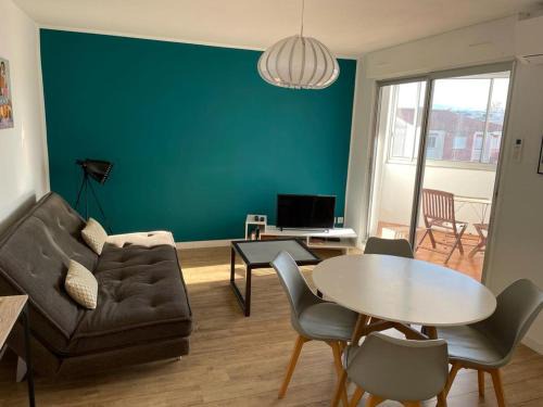 Saint-Martin Apartment | Convenient Hotel in Perpignan with Parking & Great Reviews
