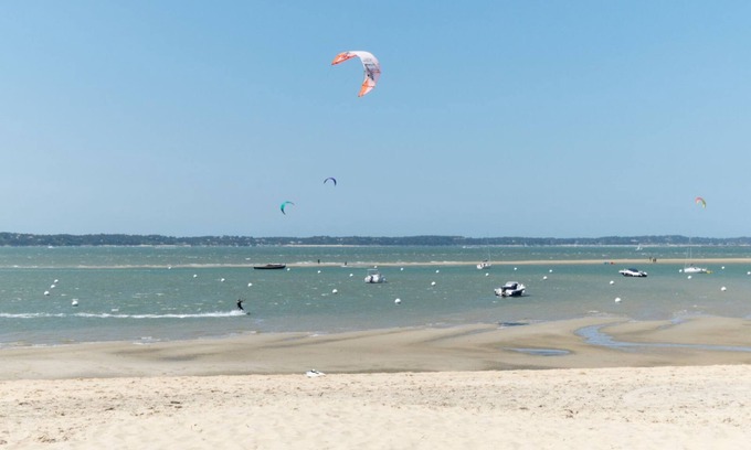 Arcachon Apartment | Premium Arcachon T2 Apartment Near Beach & Pool Amenities