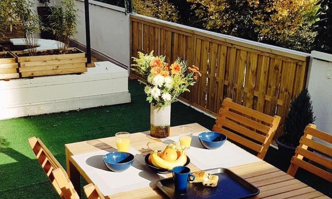 Grand Sud Apartment | Relaxing T2 with Terrace in AIX - Free Parking & WIFI