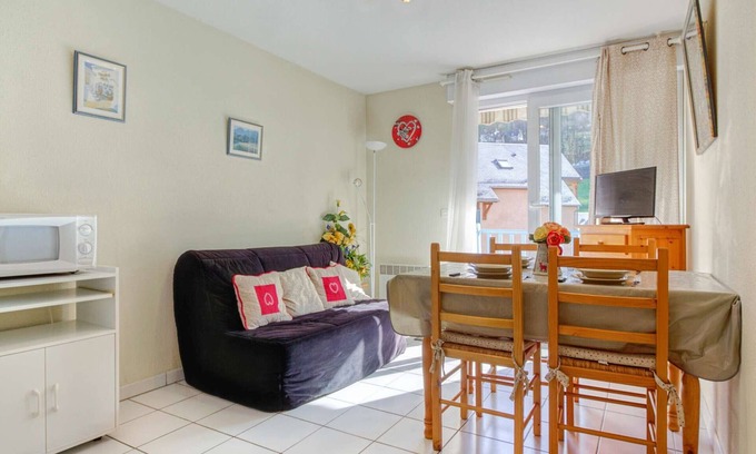 Luz-Saint-Sauveur Apartment | Ideal Getaway: Apartment Luz-Saint-Sauveur for 6 Guests
