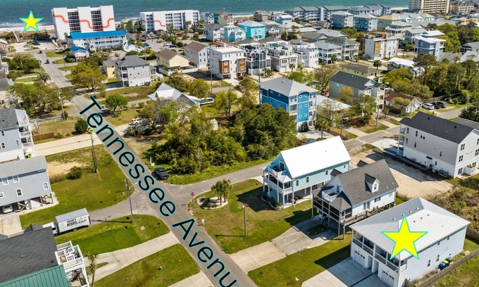 Wilmington Beach House | Beachside Bliss: T2 Carolina Beach House Near the Shore