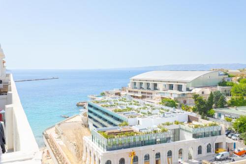 Le Pharo Apartment | MaisonMars: Beachfront Apartment with Ocean View Terrace