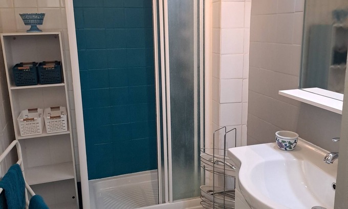 Limoges Apartment | Top-Rated T2 Centre Limoges: Spa & Pet-Friendly Retreat