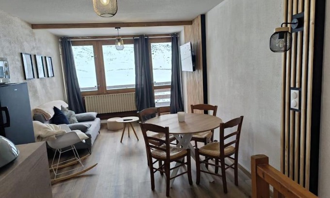 La Mongie Apartment | Cozy T2 at the Foot of the Slopes - Family Friendly Stay