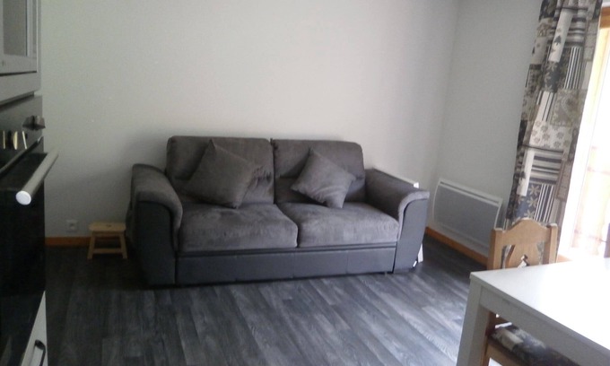 Thollon-les-Memises Apartment | Bright T2 Apartment with Lake View & Family-Friendly Perks