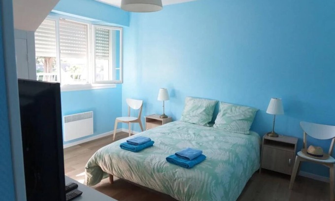 Finistere Apartment | Renovated T2 Near the Beach with Family-Friendly Amenities
