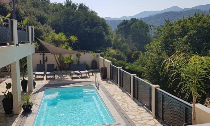 Amelie-les-Bains-Palalda Apartment | Inviting T2 Apartment Near Sea and Mountains with Pool
