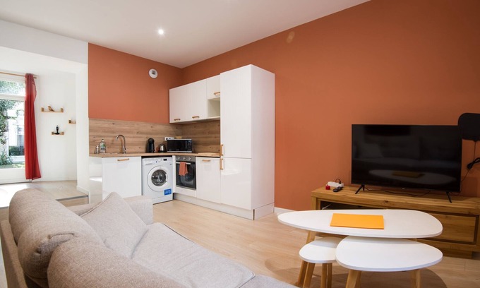 Rochefort Apartment | Modern T2 Haut Standing in Central Rochefort - Family Friendly