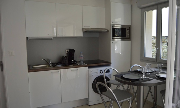 Bagneres-de-Luchon Apartment | Ideal Location with Lake Views and Family-Friendly Amenities