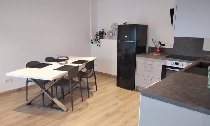 Cluses Apartment | Modern T2 in Cluses with Wheelchair Access & High Ratings