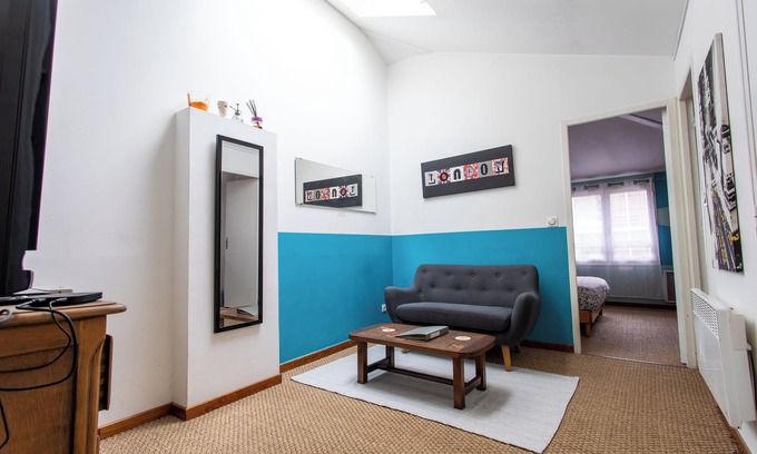 Fer a Cheval Apartment | Comfortable Stay at T2 Toulouse Centre St Cyprien with Terrace