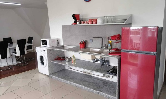 Saint-Denis Apartment | Stunning T3 in Hypercentre St-Denis with Breathtaking Views