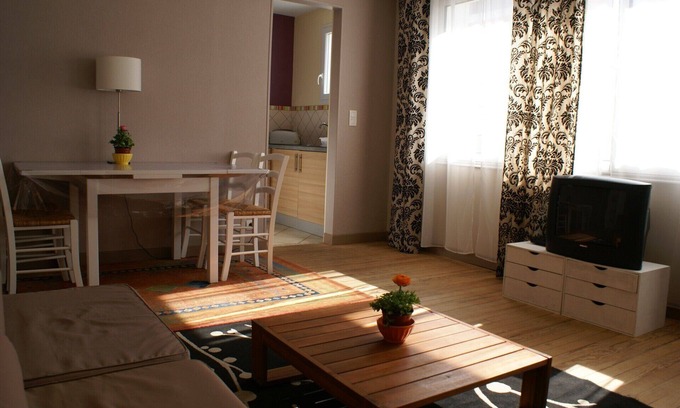 Royan Apartment | Refurbished T3 Apartment in Royan Near Beaches and Port