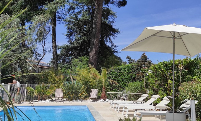 Lattes House | Cozy T3 Villa with Pool, Parking & 8 Min to Beaches