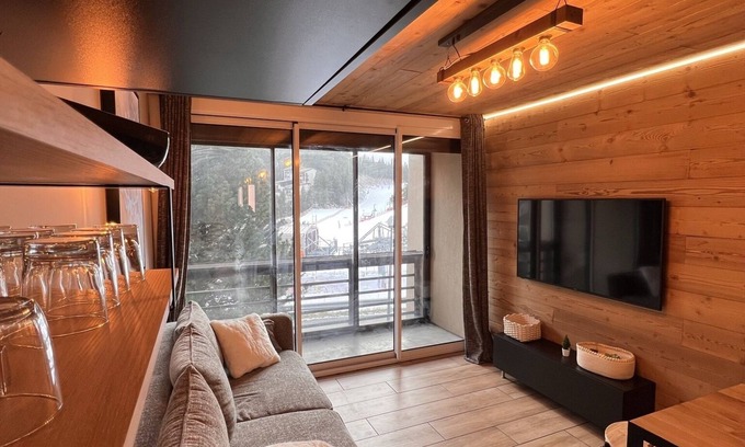 Pyrenees 2000 Apartment | Cozy T3 Aux Pieds Des Pistes - Free Wifi & Netflix Access