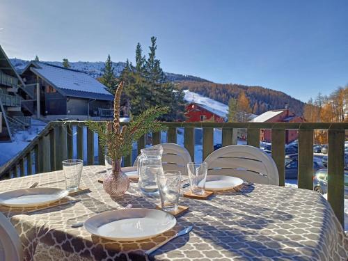 La Joue du Loup Apartment | Family-Friendly T3 with Terrace at La Joue du Loup