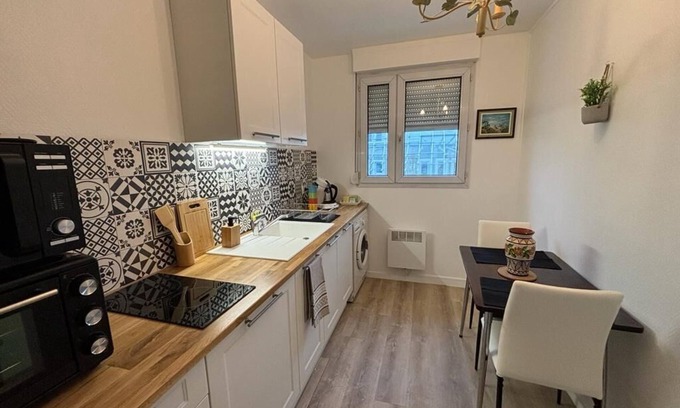 Saint-Vincent Apartment | Convenient T3 Centre Ville Steps from Train Station & Shops