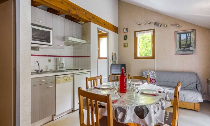 Bareges Apartment | Convenient Apartment Barèges: 2 Bedrooms, Spa & Breakfast