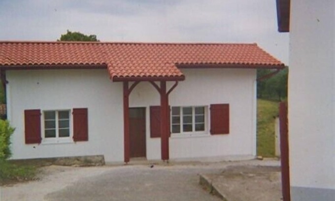 Saint-Palais Cabin | Serene Retreat in Nature: Guest Rated 10/10 with Pool