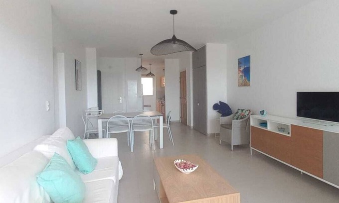 Marine de Saint Ambroggio Apartment | Tranquil T3 Sea View Retreat Near Beach with Private Garden