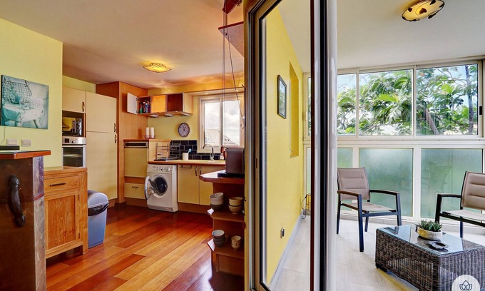Saint-Denis Apartment | Explore T4 - Le Diva***: Family-Friendly Retreat in Saint-Denis