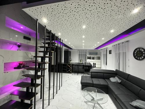 Frontenex House | Elegant T4 Tres Haut Standing: Family-Friendly Retreat