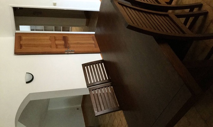 Saint-Denis House | Cozy T6 Duplex Steps from Downtown and State Garden