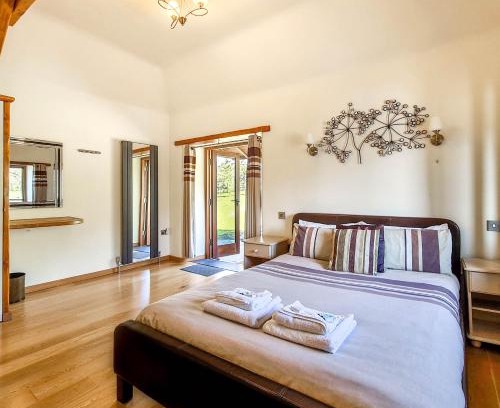 Fivelanes House | Family-Friendly Retreat at Ta Mill Cottages & Lodges