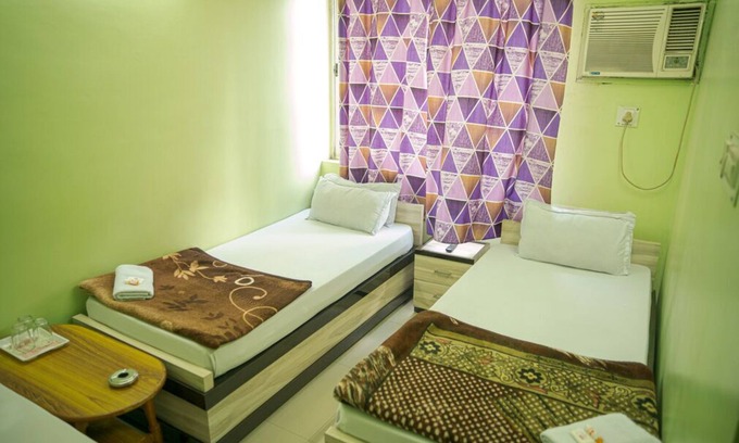 Durgapur Hotel | Budget-Friendly Stay at Ta-Tin with Breakfast Included