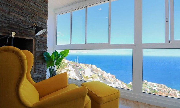 Tabaiba Apartment | Scenic Tabaiba Ocean View Apartment with Full Kitchen