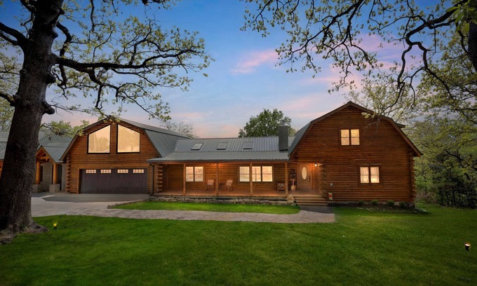 Jenkins House | Beautiful Tablerock Lakefront Haven: 6BR Log Cabin Retreat