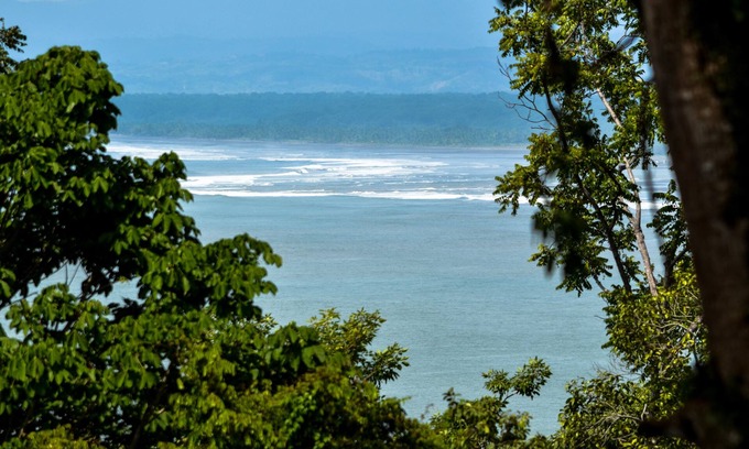 Manuel Antonio Resort | Discover Tabulia Tree Hotel and Villas with Ocean Views