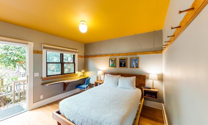 Stadium District House | Budget-Friendly Tacoma's Sweet Suite for Families