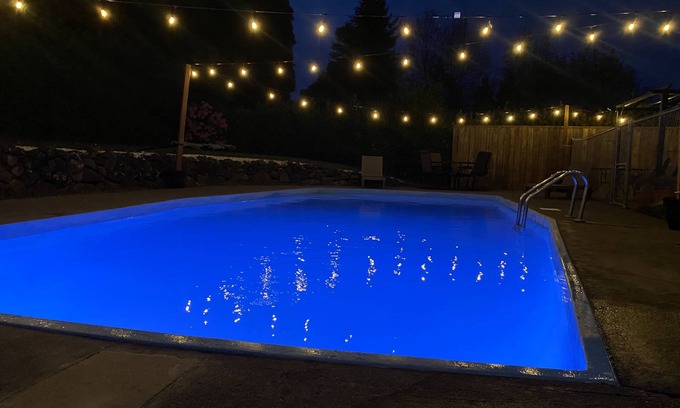 West End House | Discover Tacoma's Exclusive Heated Pool Experience!