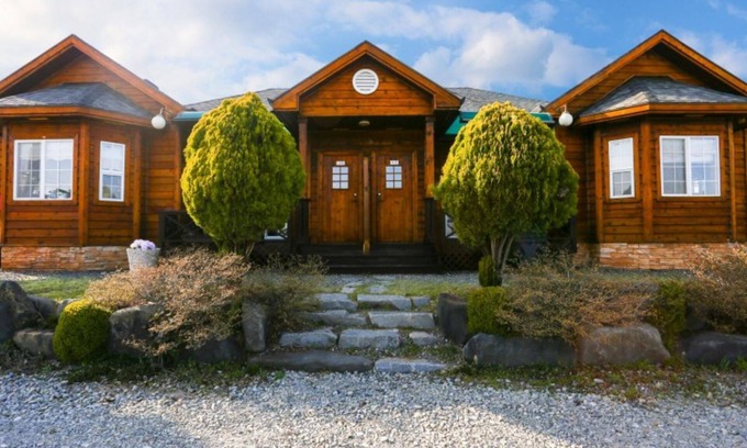 Mongdae House | Relax at Taean Badaui Achim Pension: Eco-Friendly Retreat