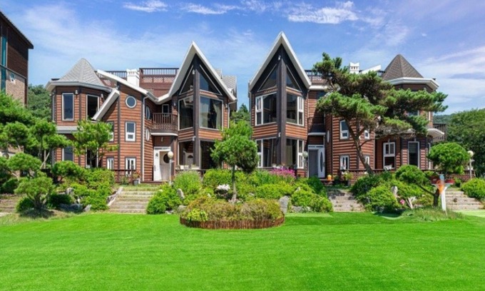 Taean House | Eco-Friendly Stay at Taean Batgae Ocean Pension: 9.6/10