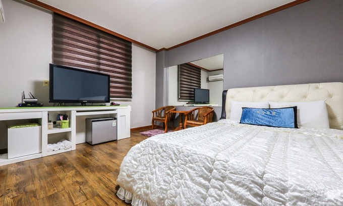 Changbun Hotel | Eco-Friendly Comfort at Taean Daesung: Family Friendly Stay