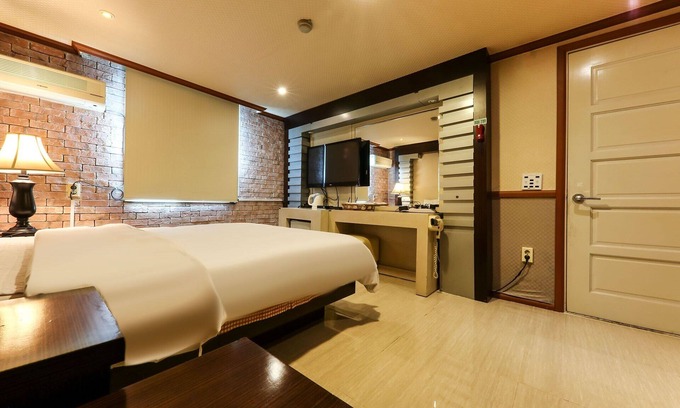Taean Hotel | Eco-Friendly Family Retreat at Taean Incaui Jageun Maeul